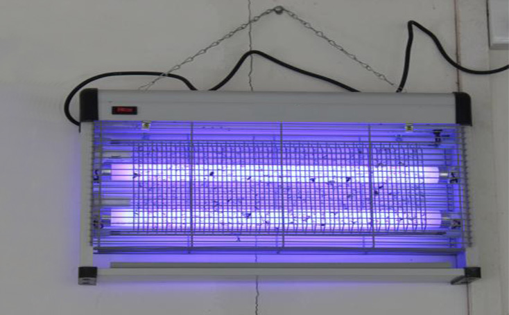 養殖場(chǎng)電擊式滅蠅燈