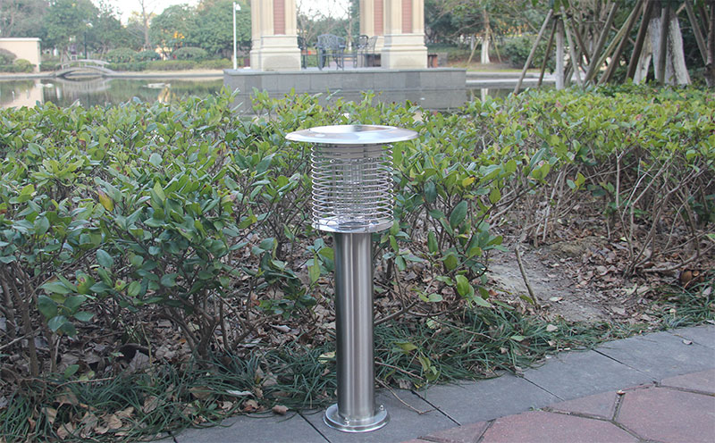 物業(yè)安裝的小區滅蚊燈